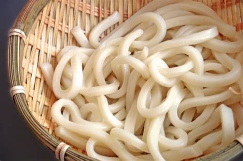 しこしこの意味や使い方は？うどんの麺がしこしこし。